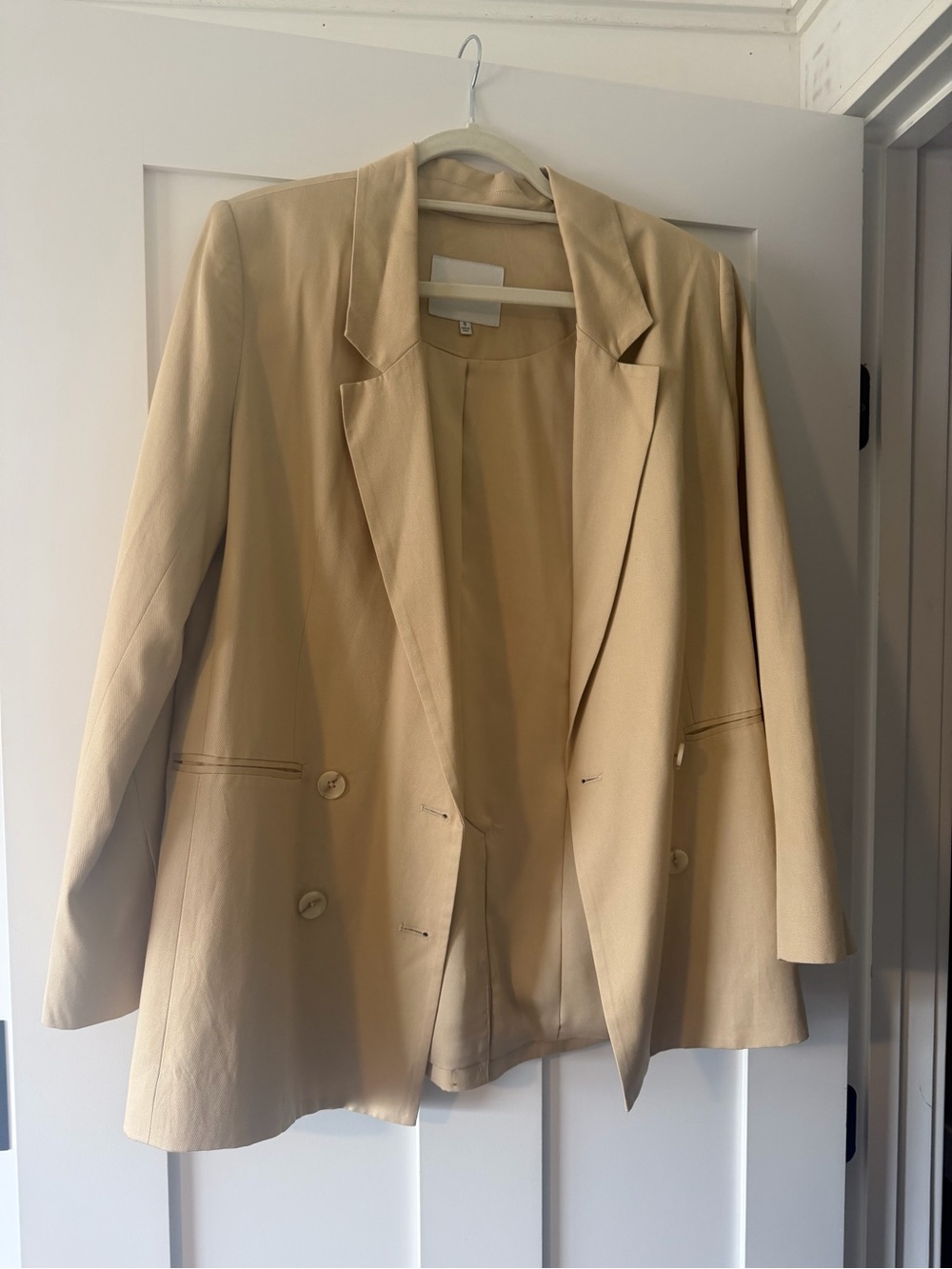 Darling Women's Double-Breasted Blazer in Beige